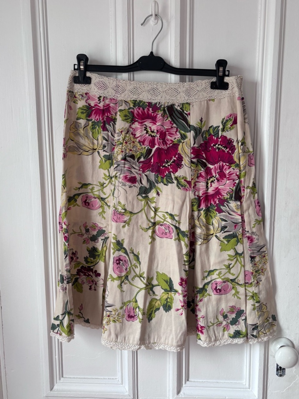 Women’s Cabi Floral Midi Skirt Style # 380
O Hara Panelled Skirt Lace Trim